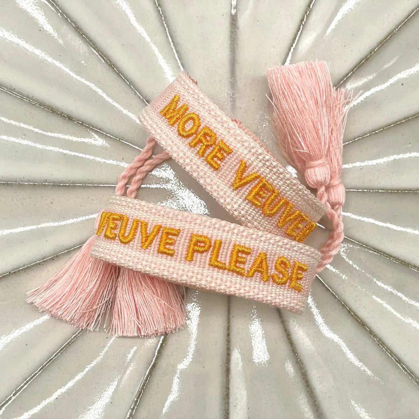 Statement Armband „More Veuve Please“