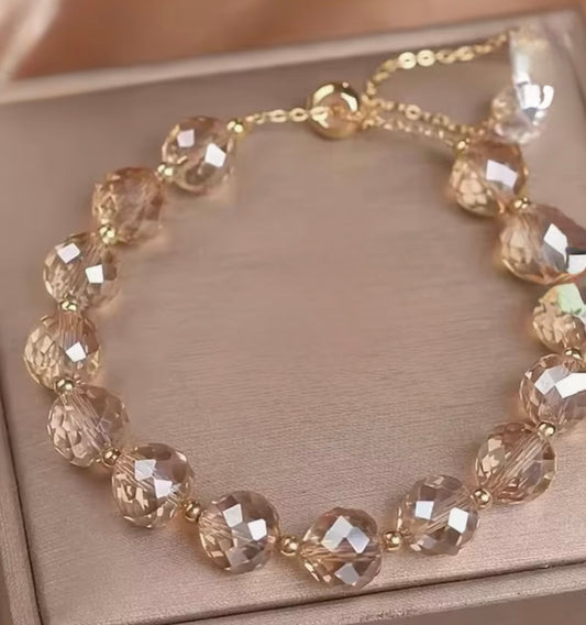 Elegantes Armband in Champagnergold