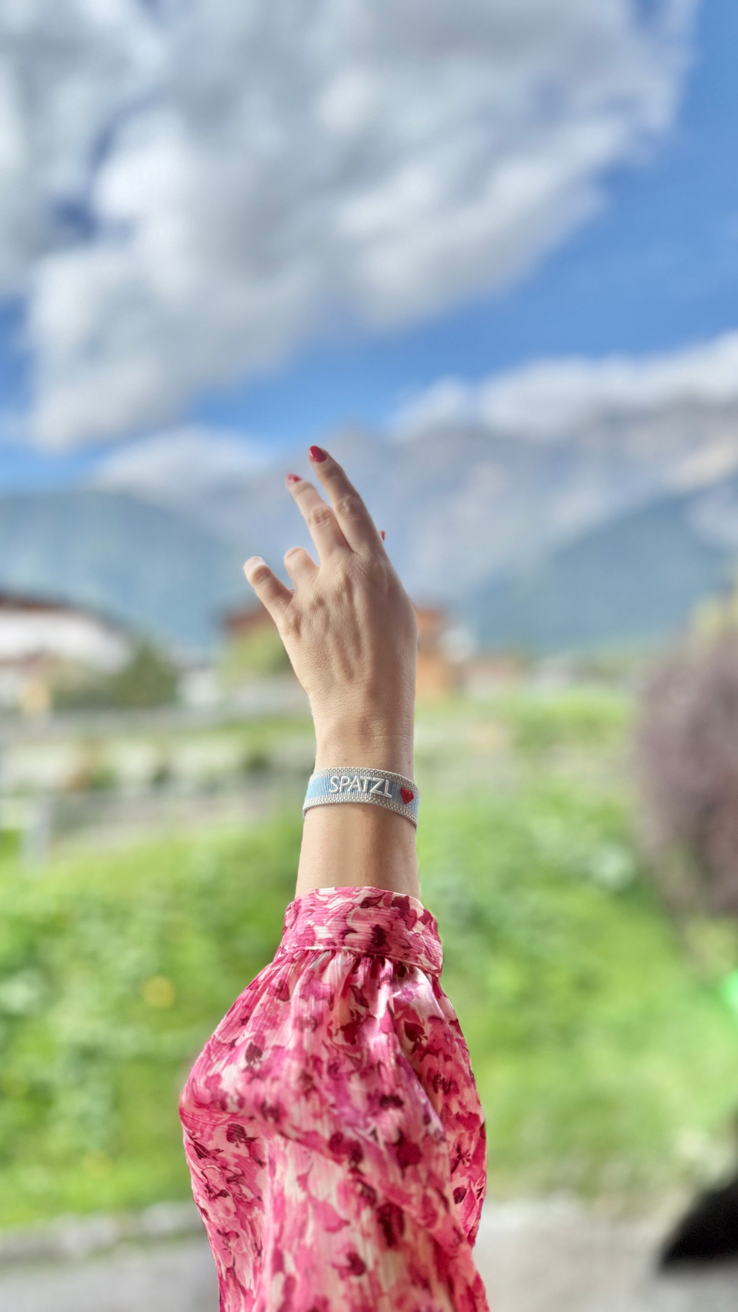 „SPATZL“ Statement Armband blau